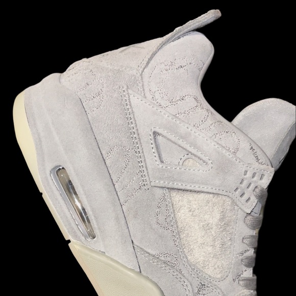 Air Jordan 4 kaws - Picture 2 of 9